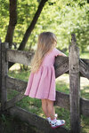 Рожева лляна  дитяча сукня з круглим комірцем та пишною спідницею