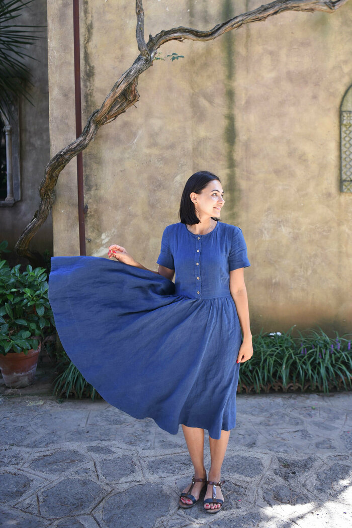 Синя лляна жіноча сукня зі спідницею-полусонце